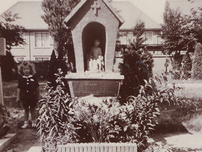 THE BOY BESIDE THE GRAVE